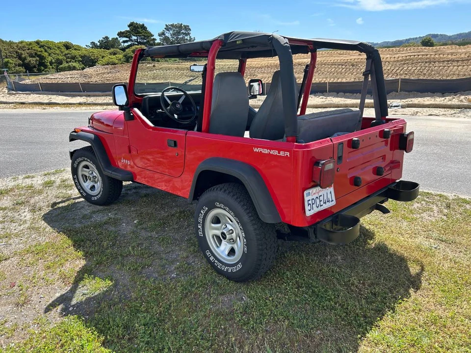 1993 Jeep YJ Wrangler - Image 6 of 24