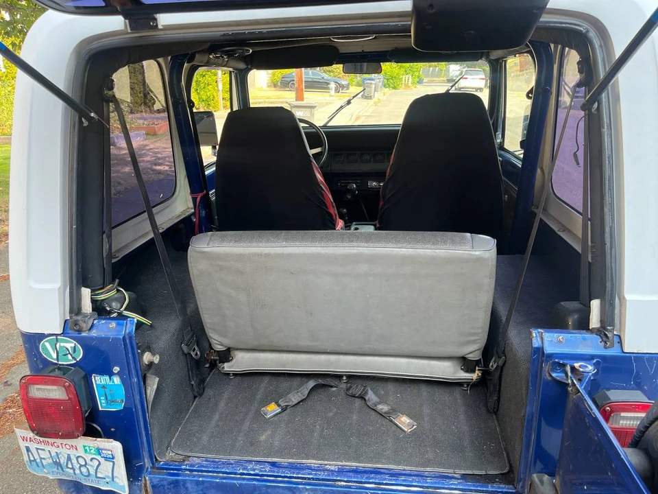 1995 Jeep YJ Wrangler - Image 5 of 11