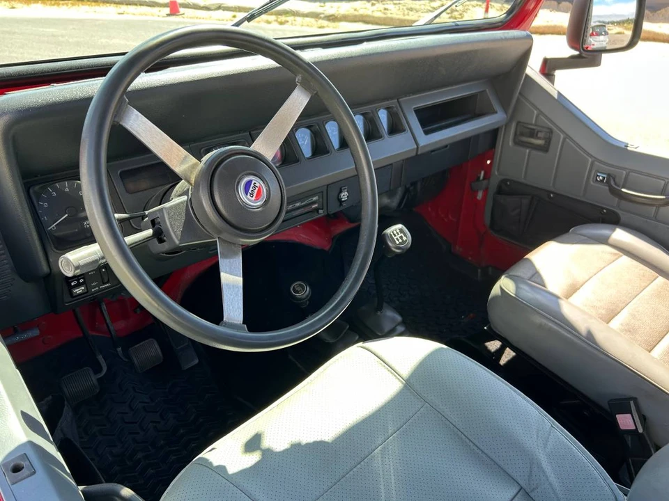 1993 Jeep YJ Wrangler - Image 8 of 24