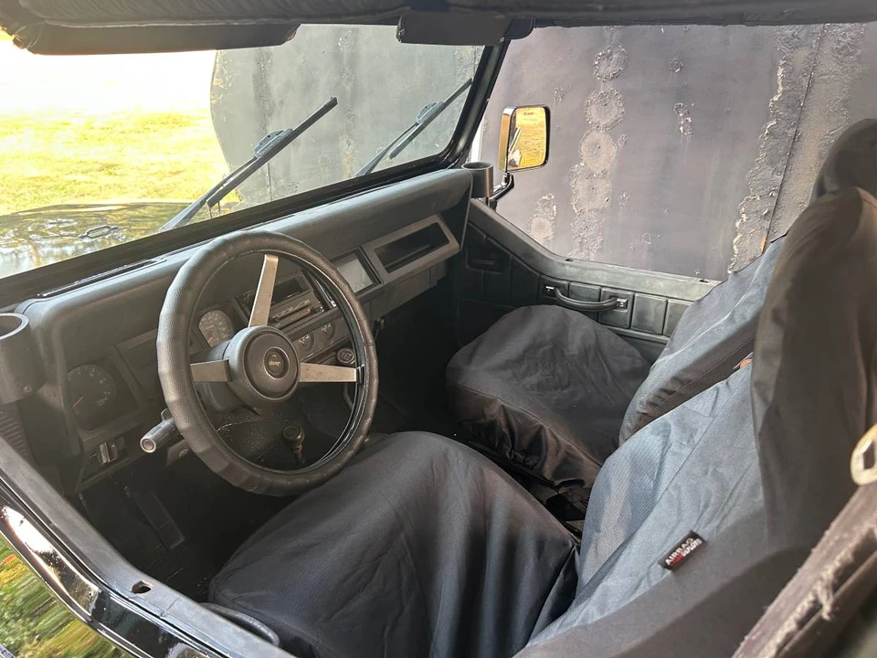 1995 Jeep YJ Wrangler - Image 6 of 11
