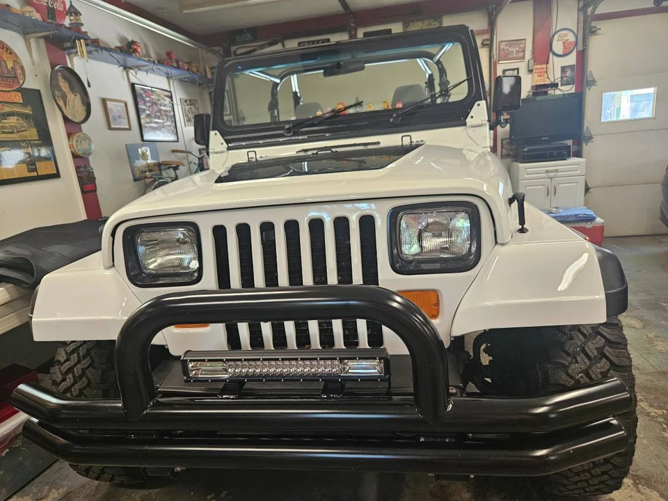 1995 Jeep YJ Wrangler - Image 3 of 5