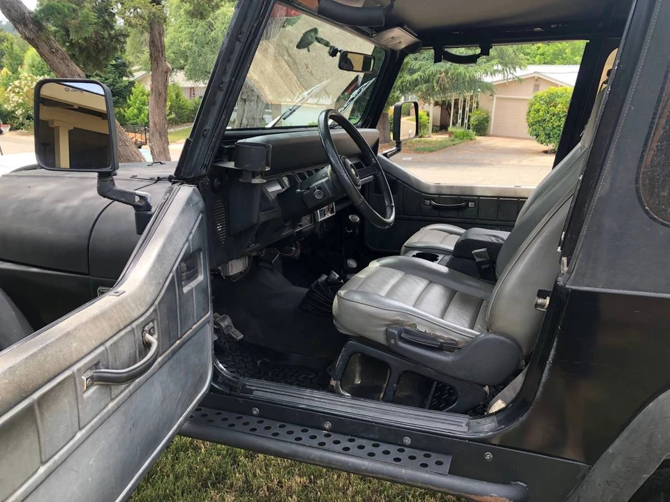 1995 Jeep YJ Wrangler - Image 4 of 6