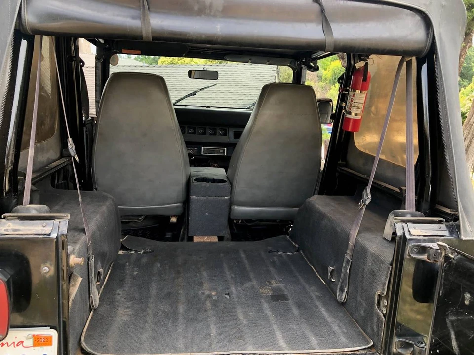 1995 Jeep YJ Wrangler - Image 6 of 6