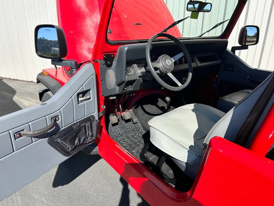 1993 Jeep YJ Wrangler - Image 21 of 24