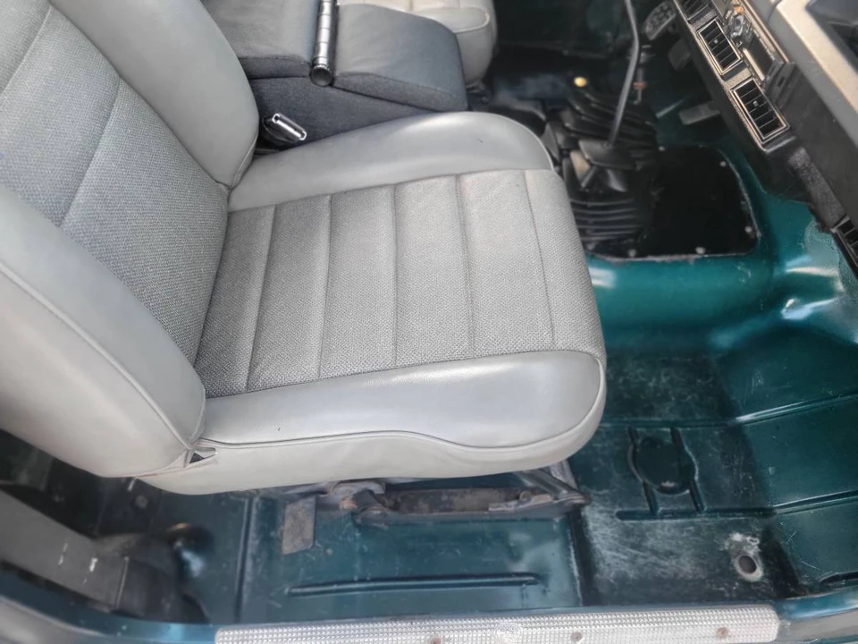 1995 Jeep YJ Wrangler - Image 8 of 15