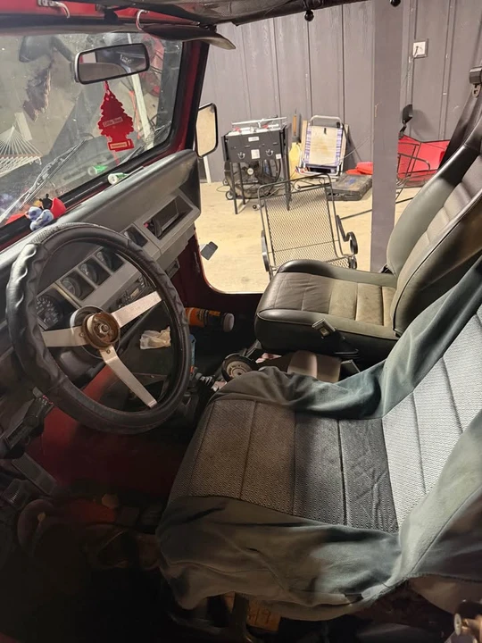 1995 Jeep YJ Wrangler - Image 5 of 6