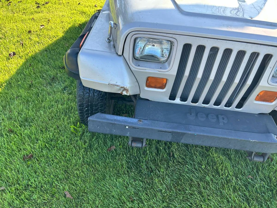 1995 Jeep YJ Wrangler - Image 17 of 22