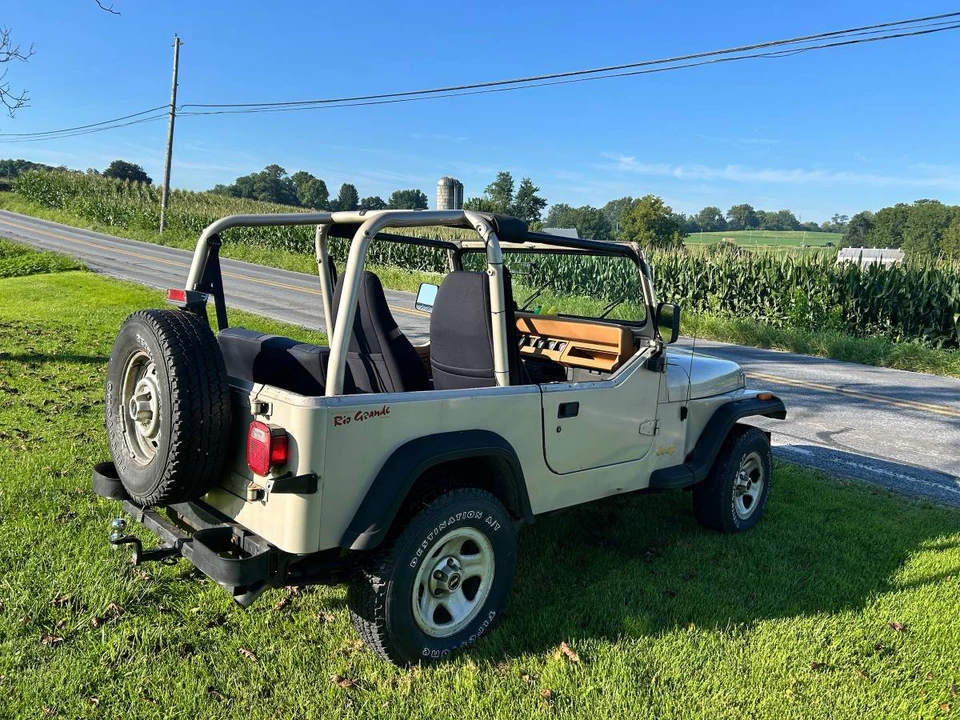 1995 Jeep YJ Wrangler - Image 21 of 22