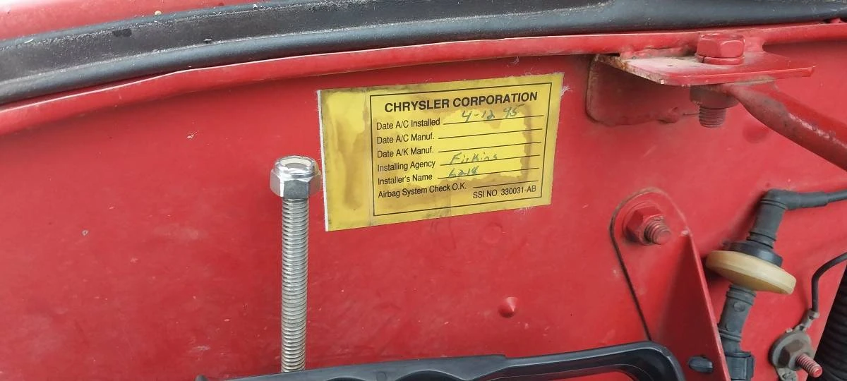 1995 Jeep YJ Wrangler - Image 6 of 23