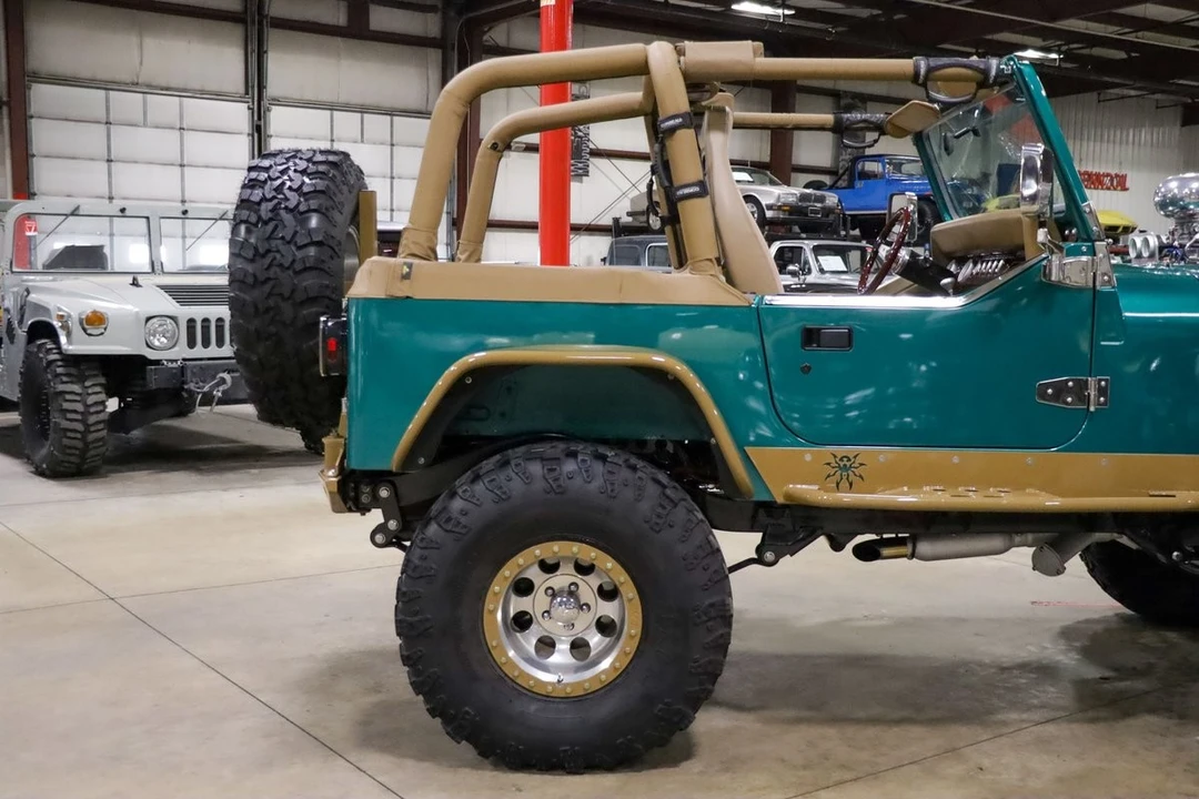 1995 Jeep YJ Wrangler - Image 10 of 21