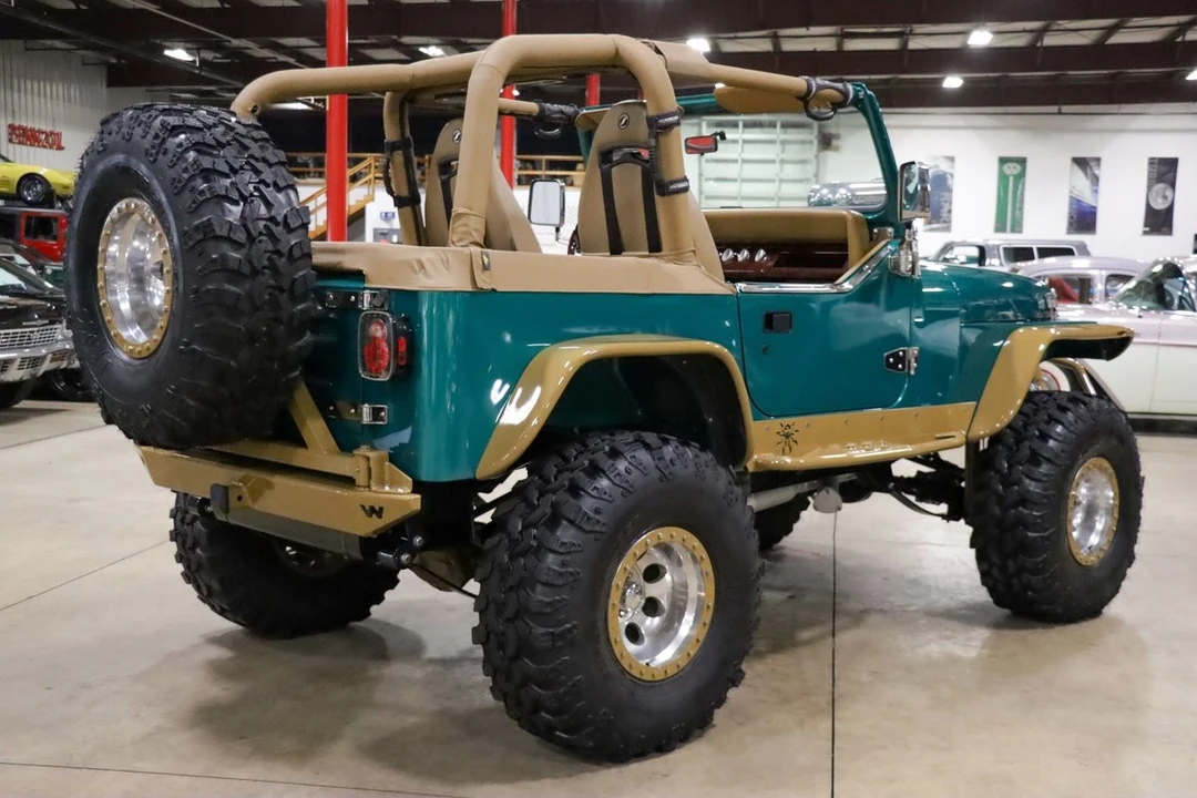1995 Jeep YJ Wrangler - Image 9 of 12