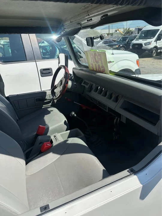 1995 Jeep YJ Wrangler - Image 8 of 10