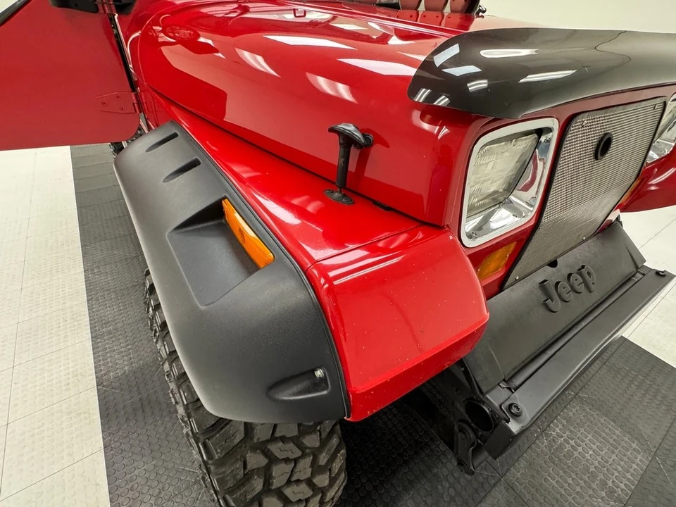 1995 Jeep YJ Wrangler - Image 30 of 31