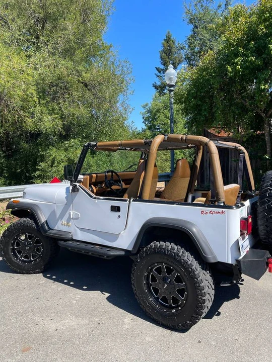 1995 Jeep YJ Wrangler - Image 6 of 7