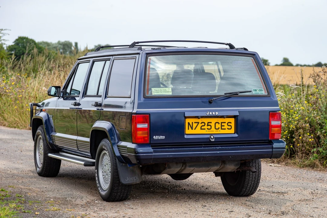 1995 Jeep XJ Cherokee - Image 6 of 30