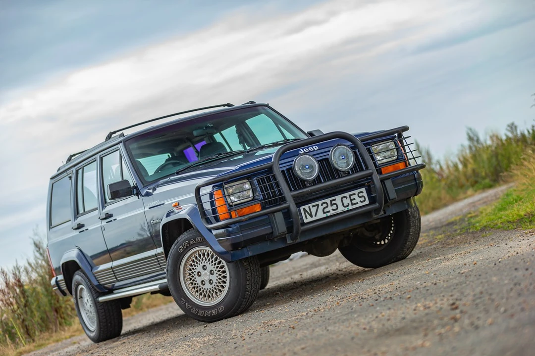 1995 Jeep XJ Cherokee - Image 9 of 30