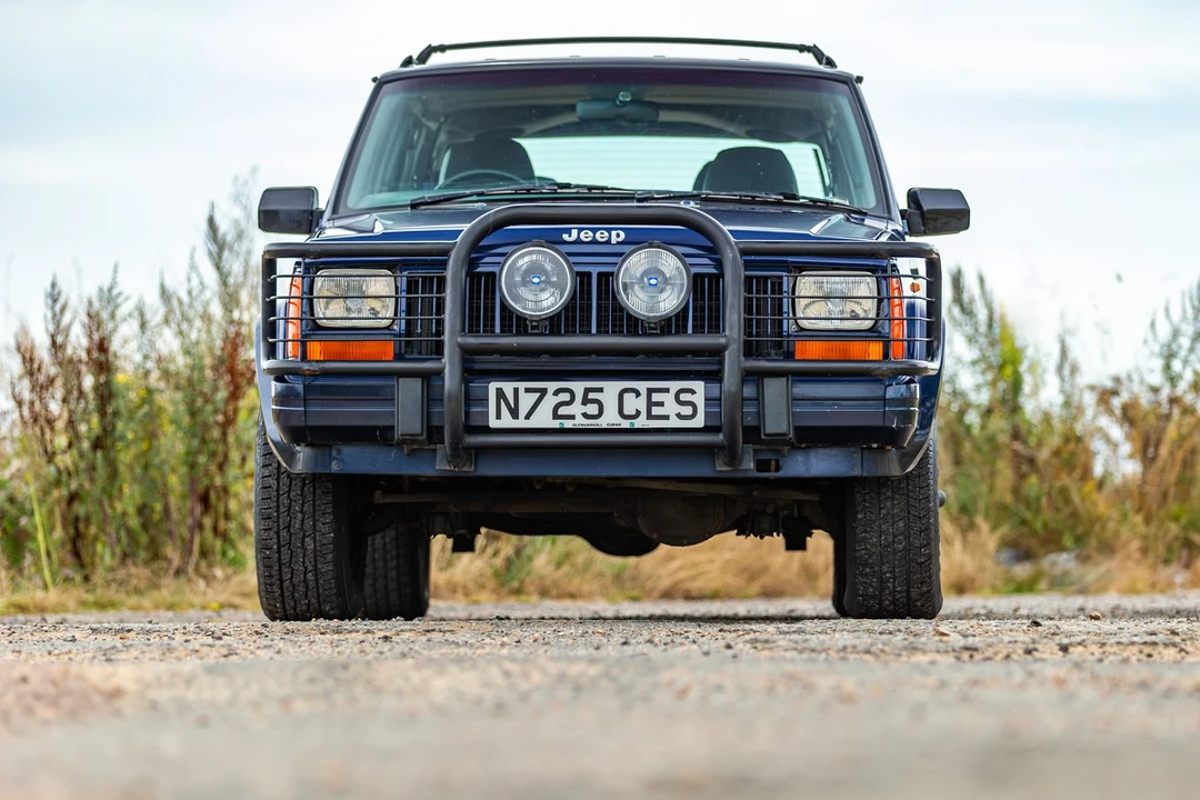 1995 Jeep XJ Cherokee - Image 10 of 30