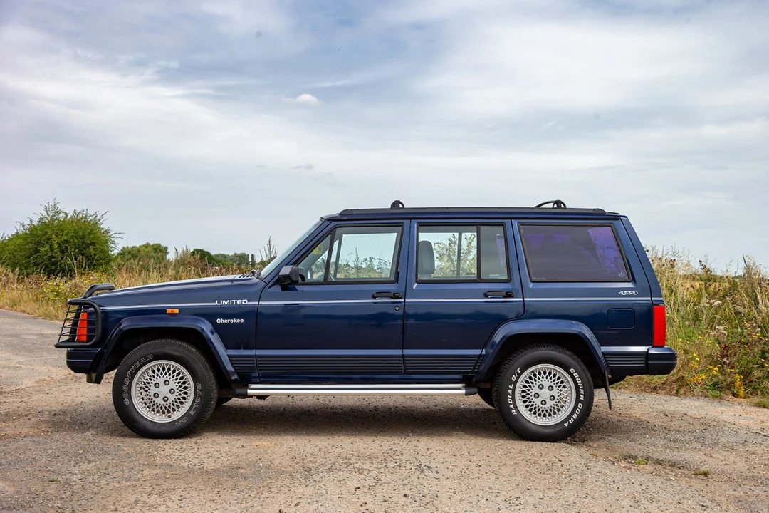 1995 Jeep XJ Cherokee - Image 5 of 30