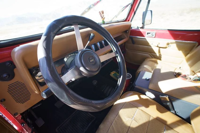 1995 Jeep YJ Wrangler - Image 14 of 17