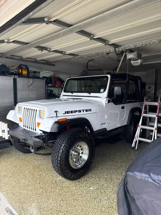 1995 Jeep YJ Wrangler - Image 5 of 11
