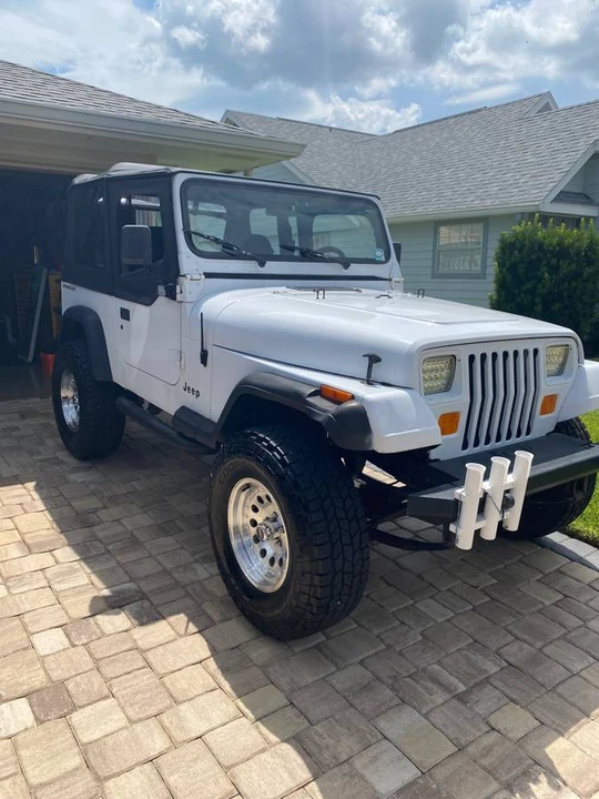 1995 Jeep YJ Wrangler - Image 9 of 11