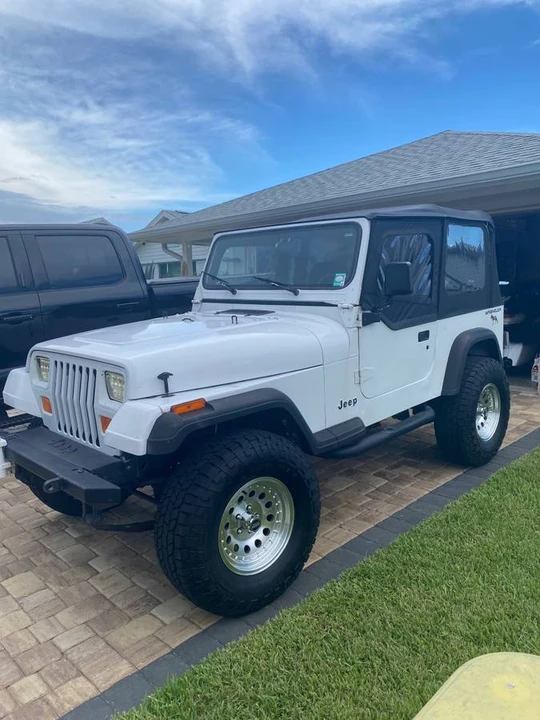 1995 Jeep YJ Wrangler - Image 7 of 11