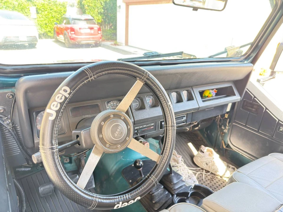 1995 Jeep YJ Wrangler - Image 6 of 7