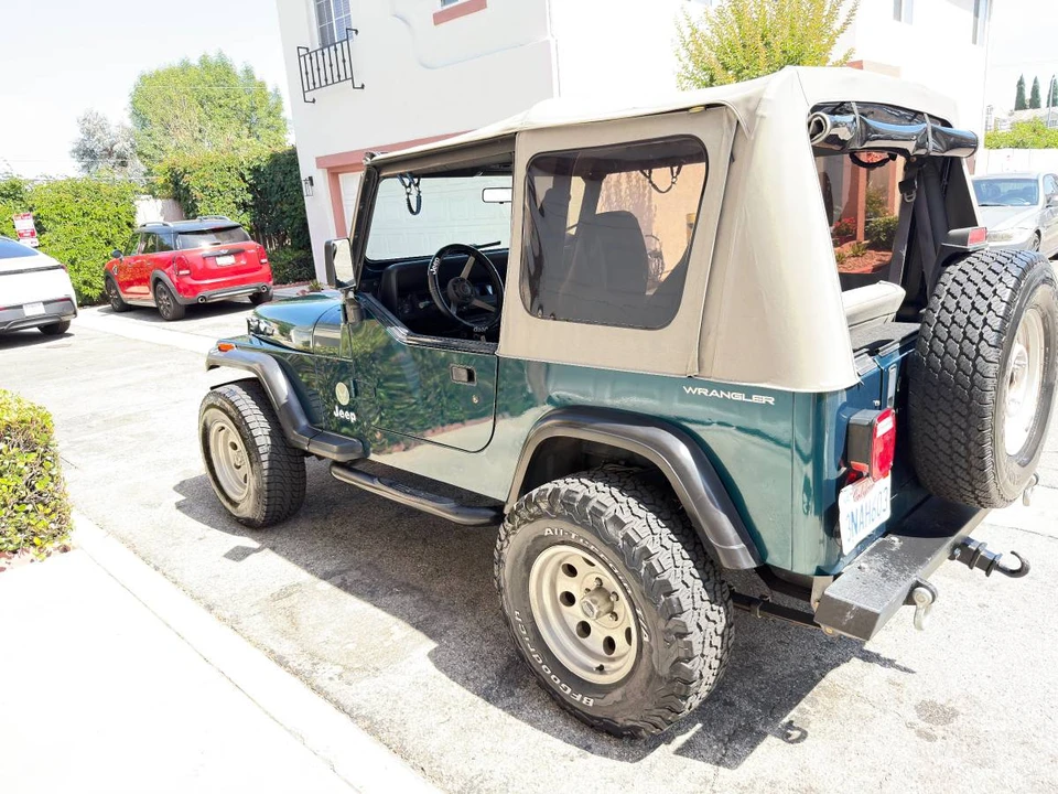 1995 Jeep YJ Wrangler - Image 4 of 7
