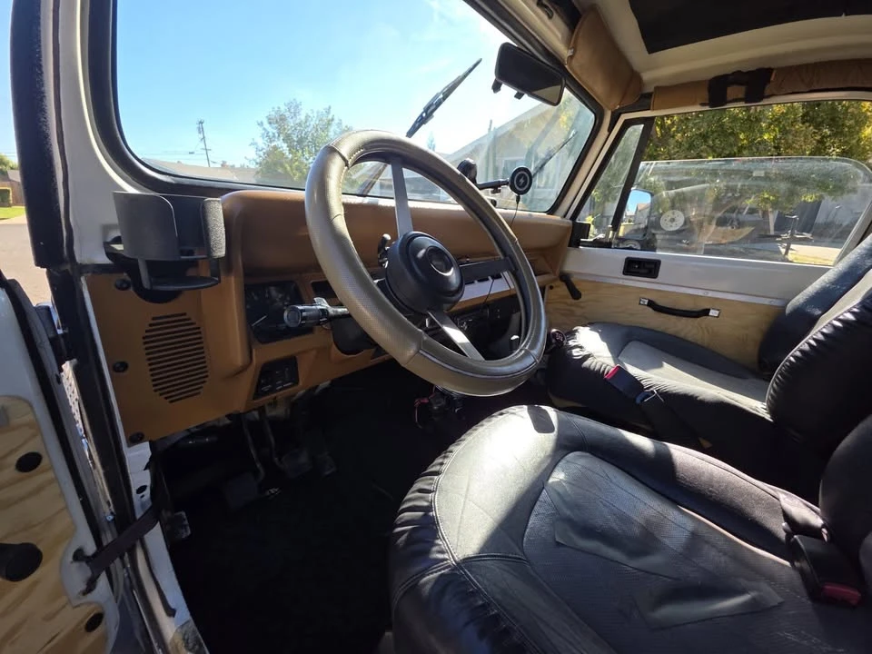 1995 Jeep YJ Wrangler - Image 7 of 10