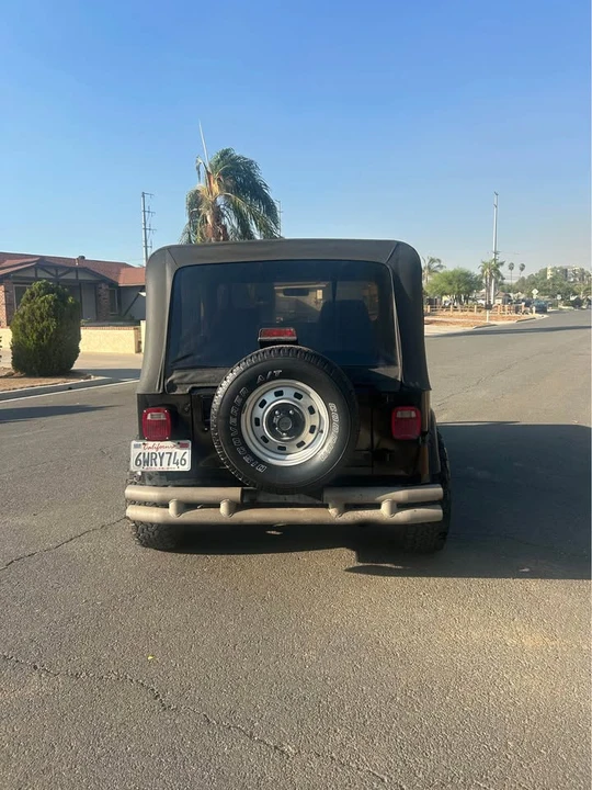 1995 Jeep YJ Wrangler - Image 4 of 10