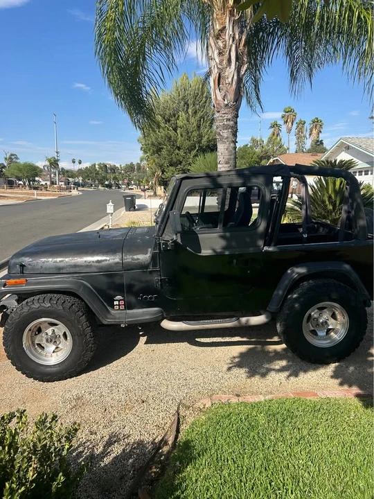 1995 Jeep YJ Wrangler - Image 5 of 10