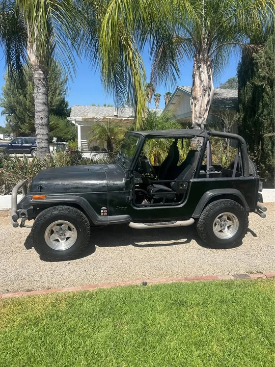 1995 Jeep YJ Wrangler - Image 7 of 10