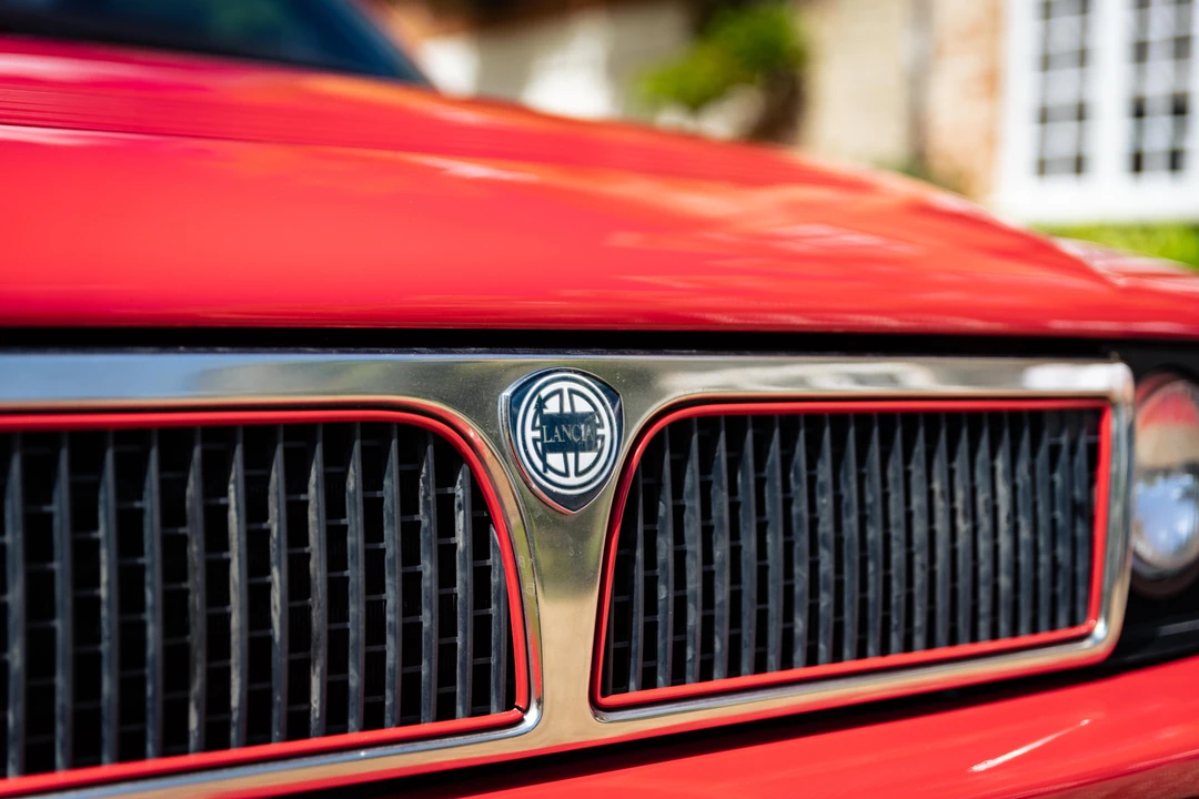1995 Lancia Delta 1st Gen - Image 25 of 31