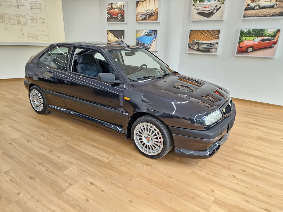 1995 Lancia Delta 1st Gen - Image 9 of 31