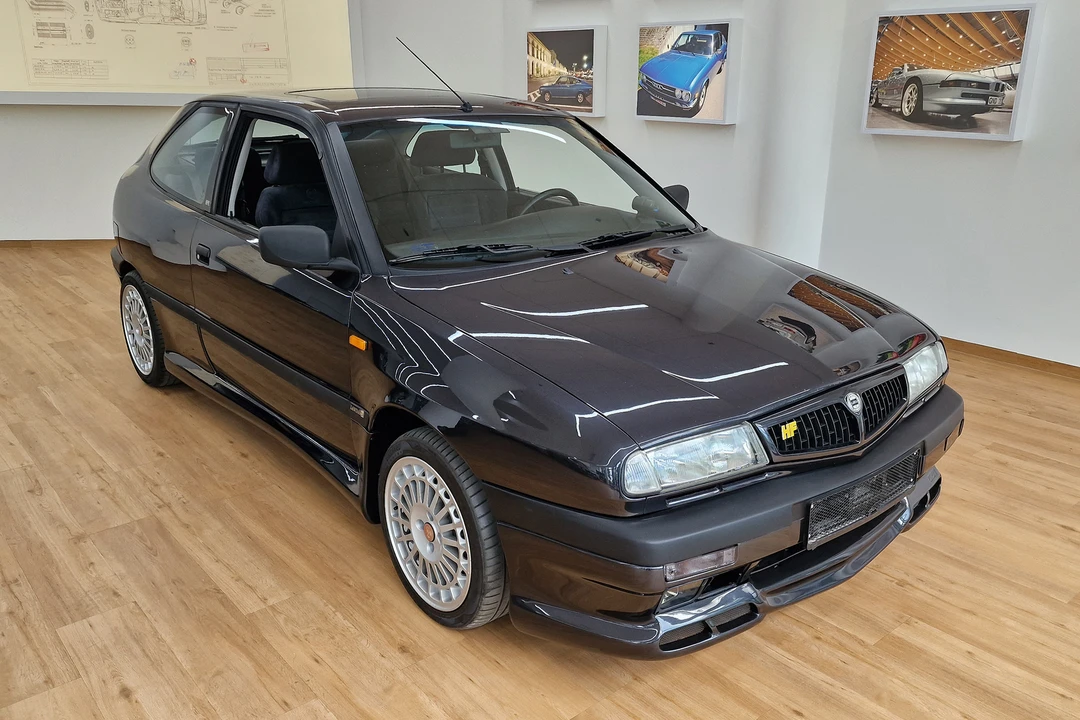 1995 Lancia Delta 1st Gen - Image 2 of 31