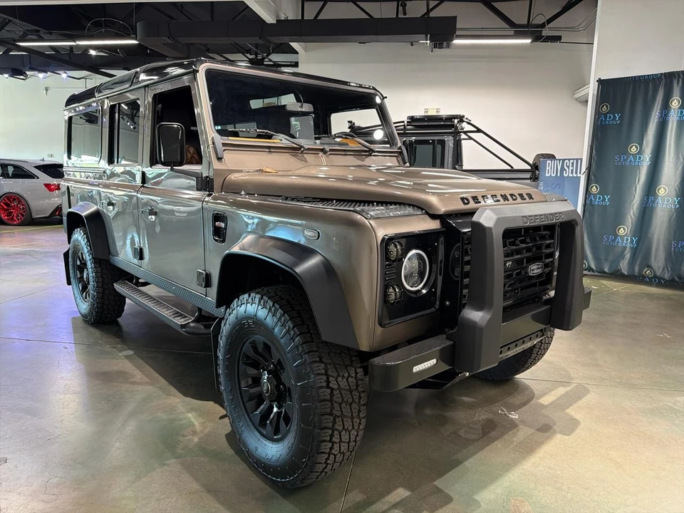 1995 Land Rover Defender 110 - Image 12 of 31