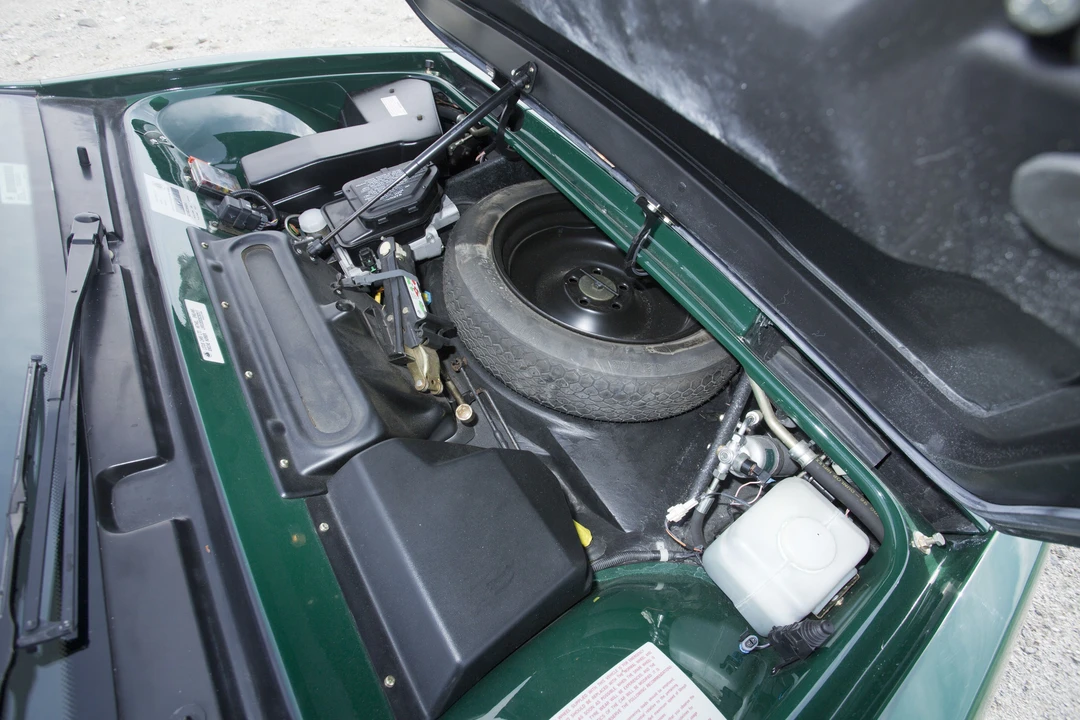 1995 Lotus Esprit Series 4 - Image 11 of 31