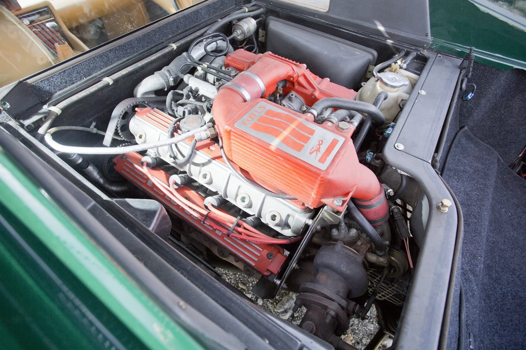 1995 Lotus Esprit Series 4 - Image 17 of 31