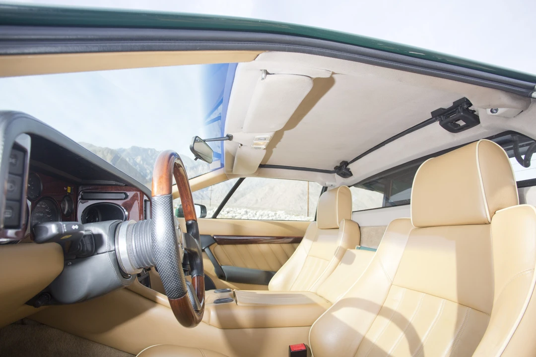 1995 Lotus Esprit Series 4 - Image 24 of 31