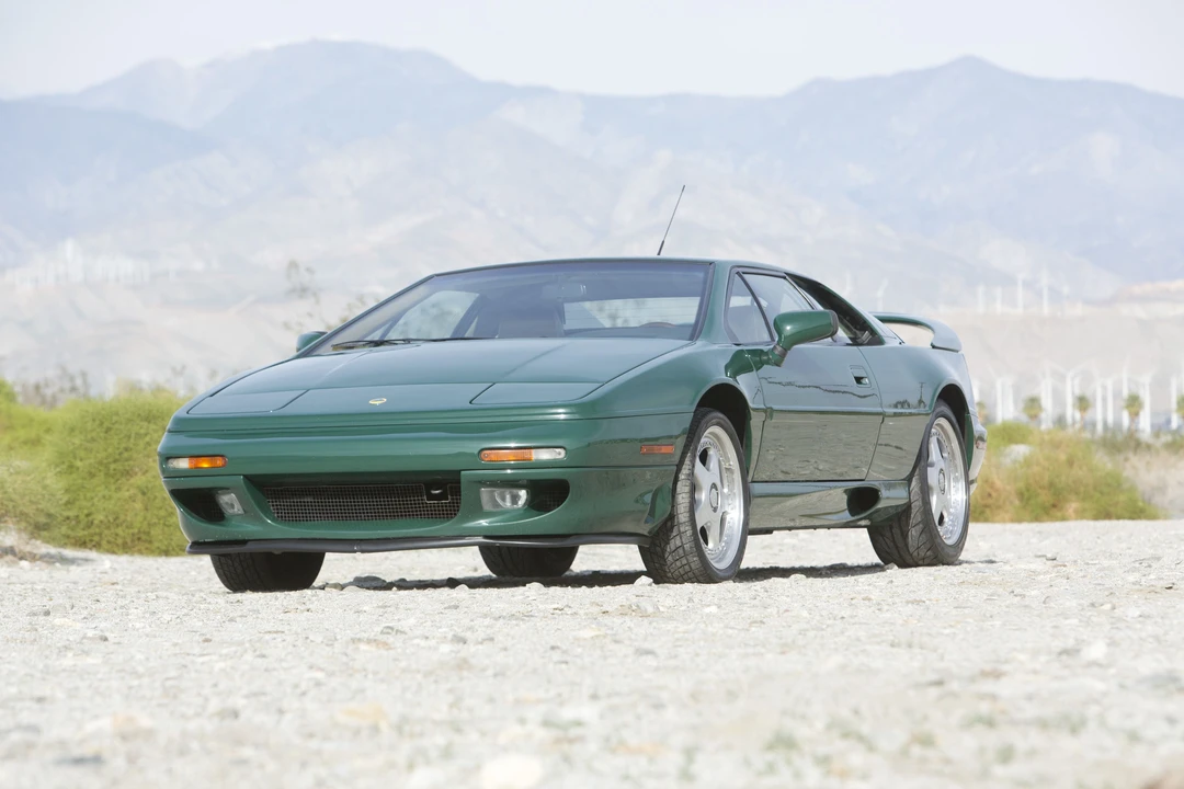1995 Lotus Esprit Series 4 - Image 2 of 31