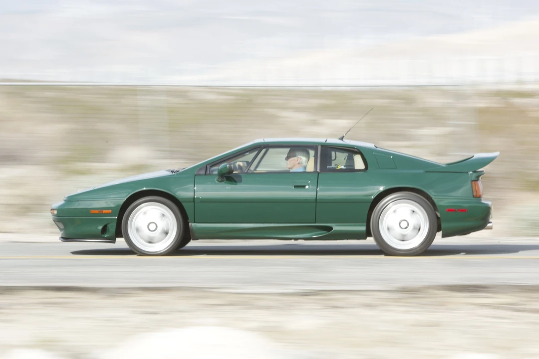 1995 Lotus Esprit Series 4 - Image 15 of 31