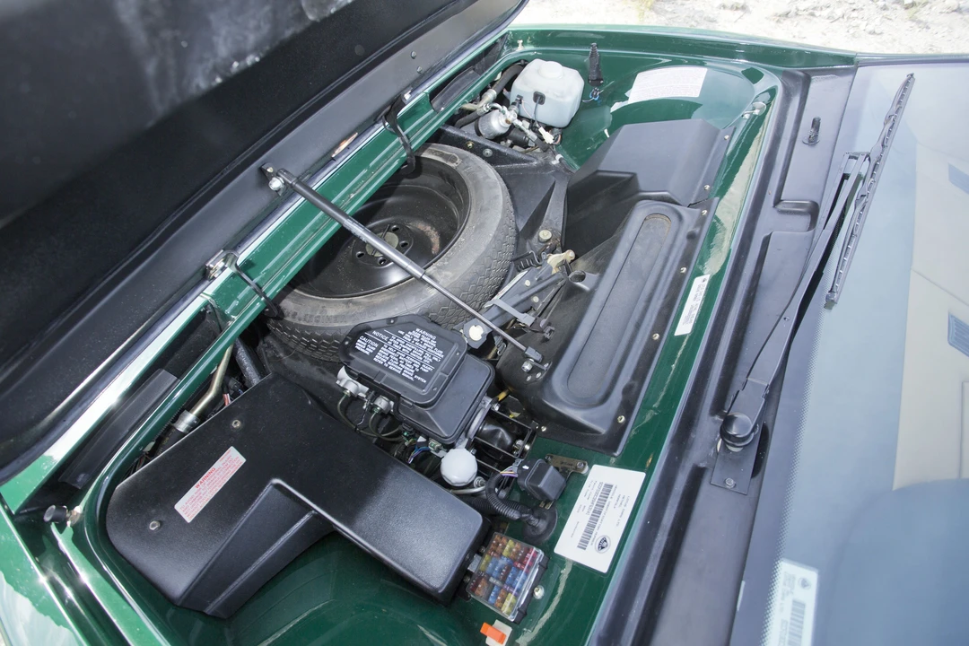1995 Lotus Esprit Series 4 - Image 10 of 31