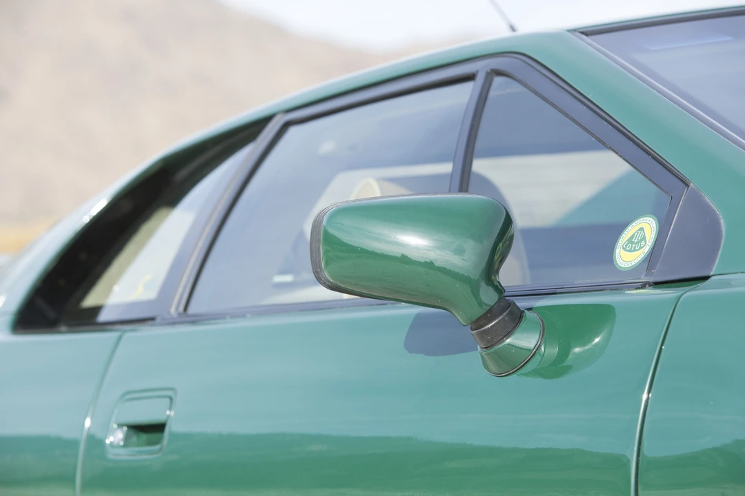1995 Lotus Esprit Series 4 - Image 30 of 31