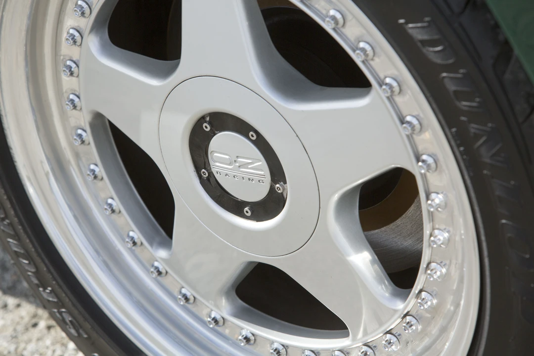 1995 Lotus Esprit Series 4 - Image 29 of 31