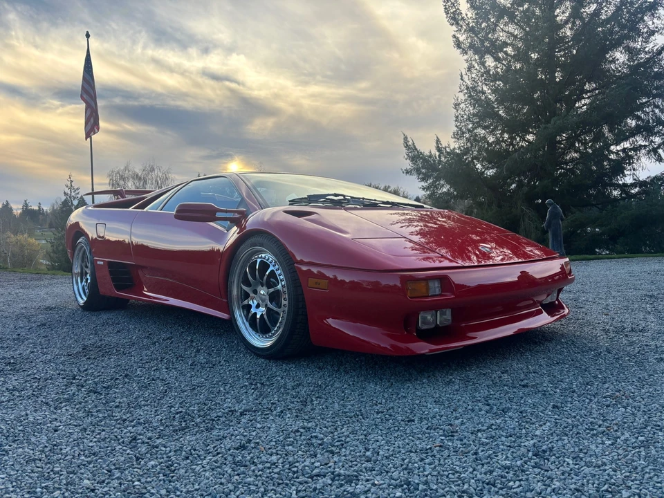 1995 Lamborghini Diablo VT - Image 11 of 31