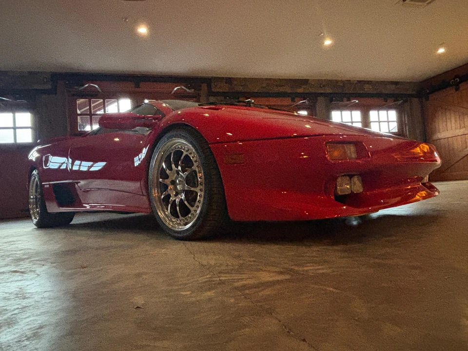 1995 Lamborghini Diablo VT - Image 15 of 31