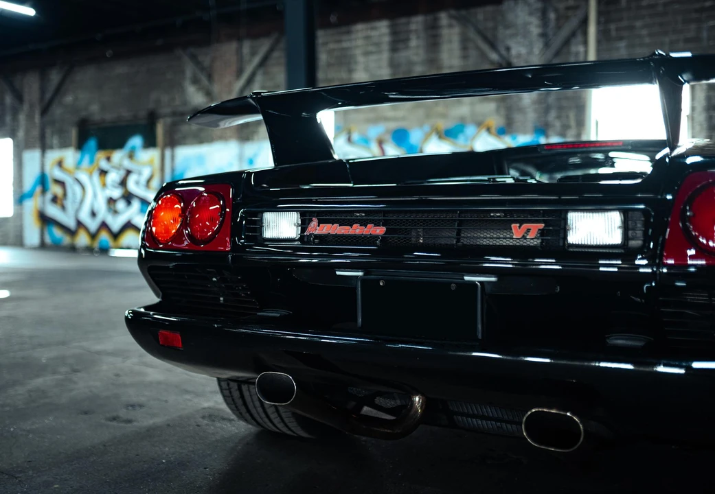 1995 Lamborghini Diablo VT - Image 18 of 31