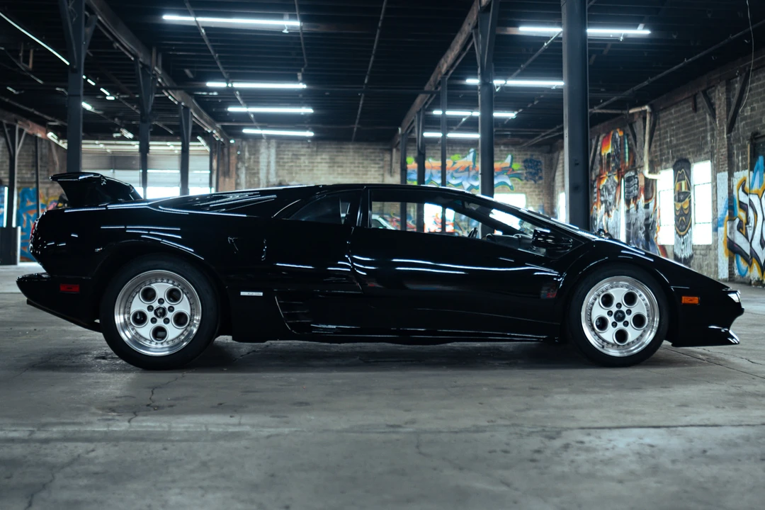 1995 Lamborghini Diablo VT - Image 11 of 31