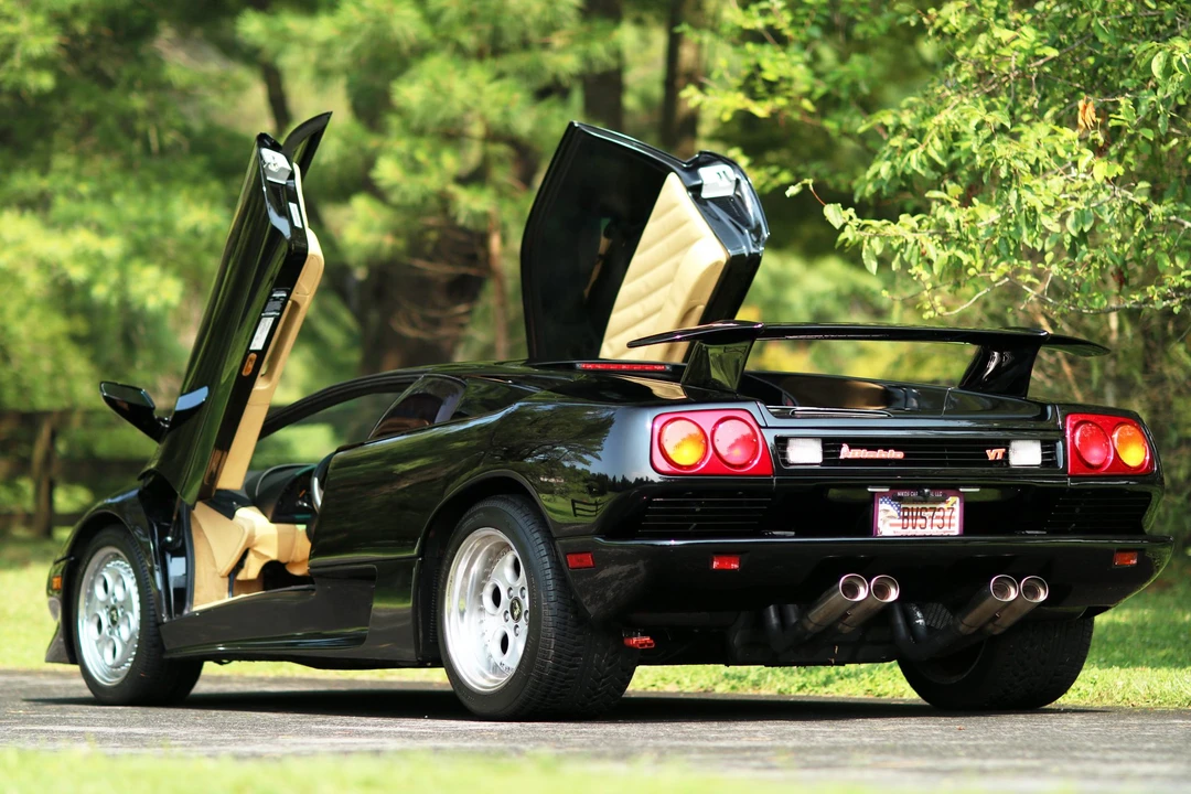 1995 Lamborghini Diablo VT - Image 17 of 31