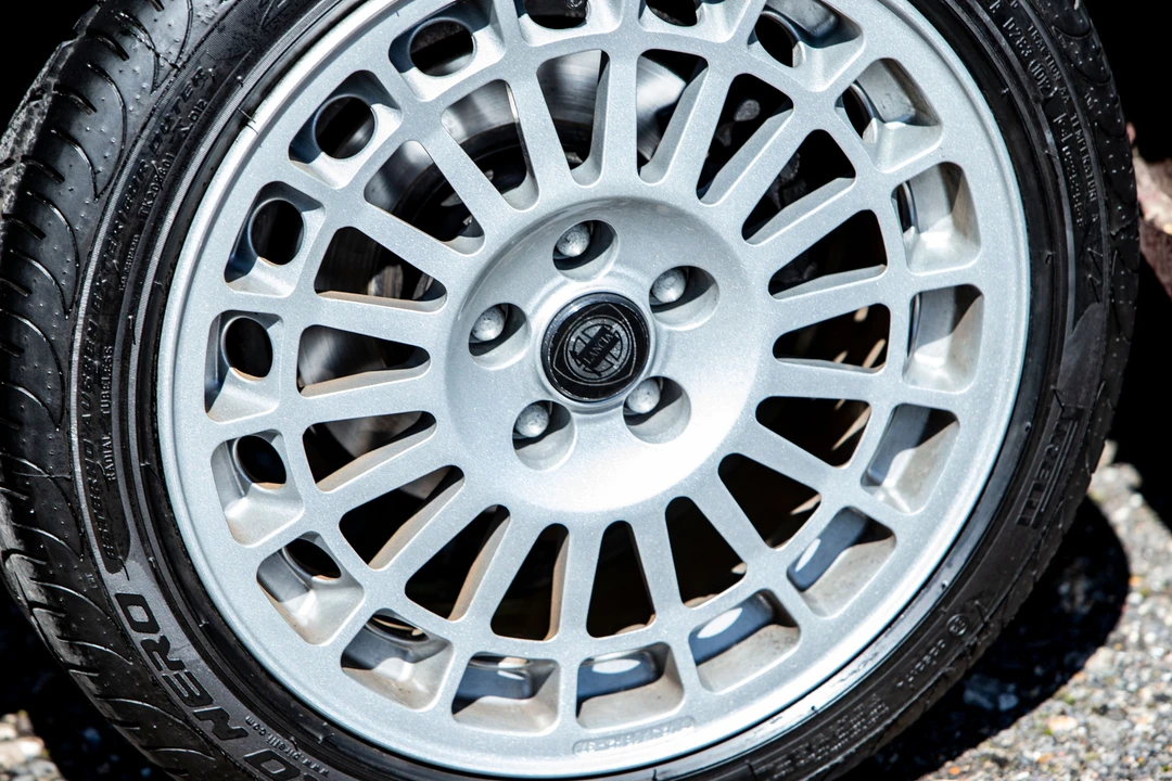 1995 Lancia Delta 1st Gen - Image 28 of 31